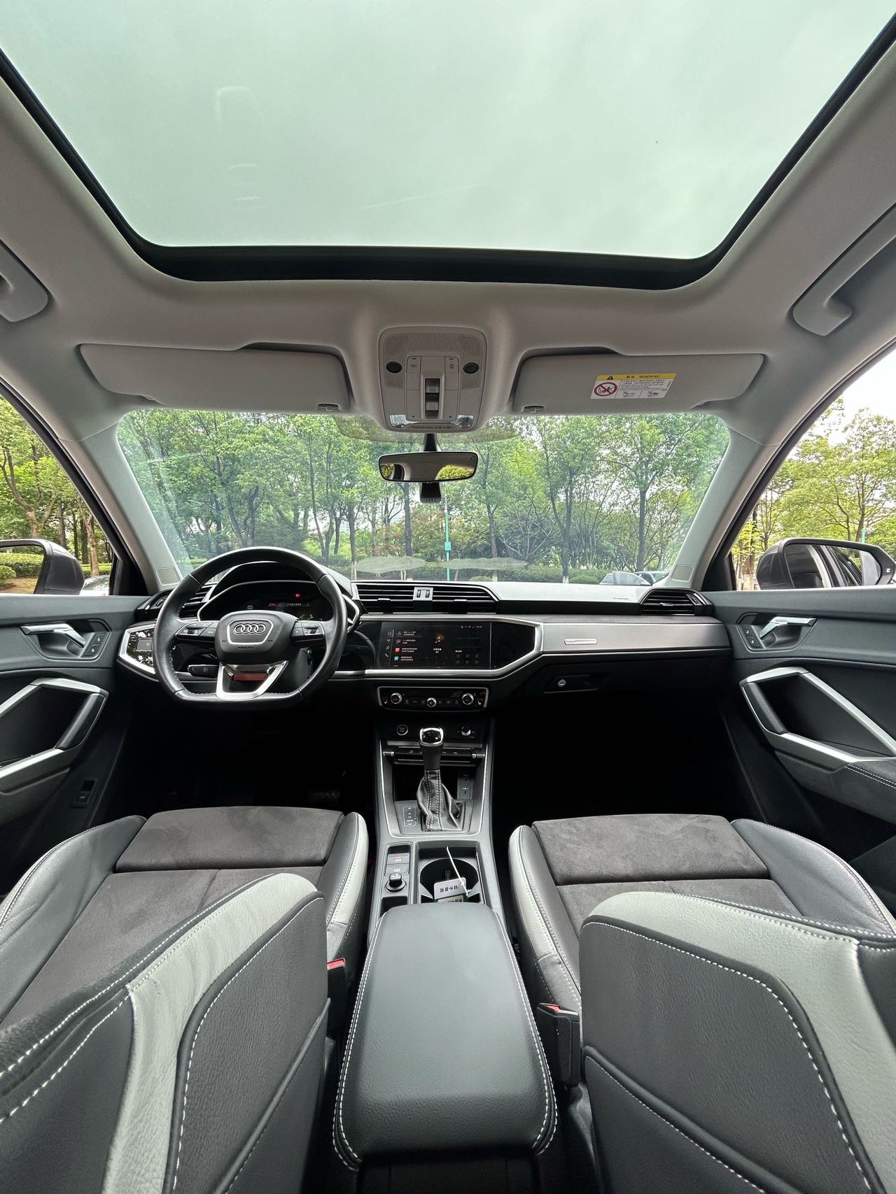 Audi Q3 2022 car image #7