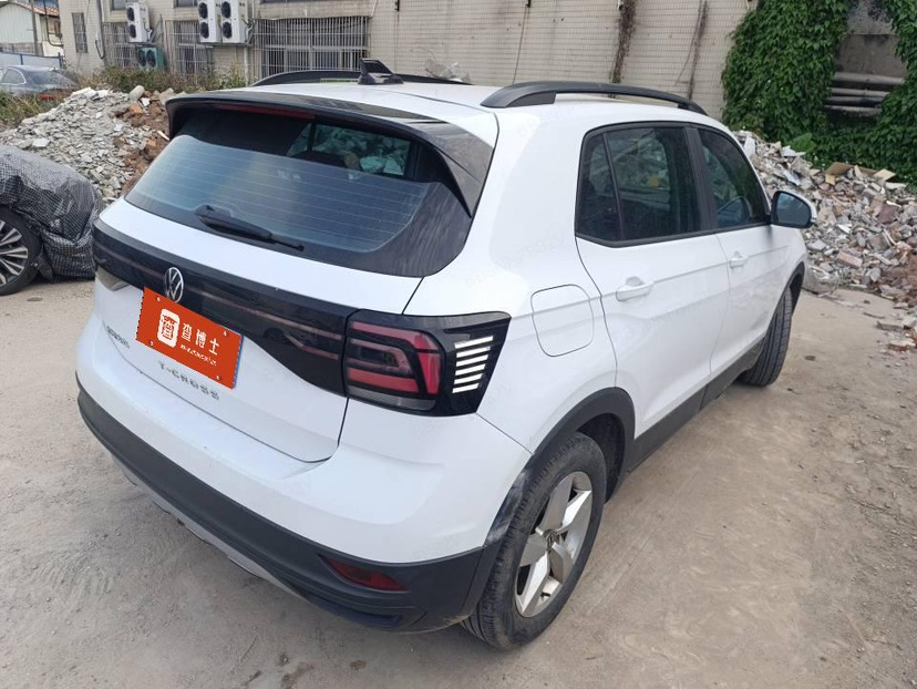 Volkswagen T-Cross 2023 car image #6
