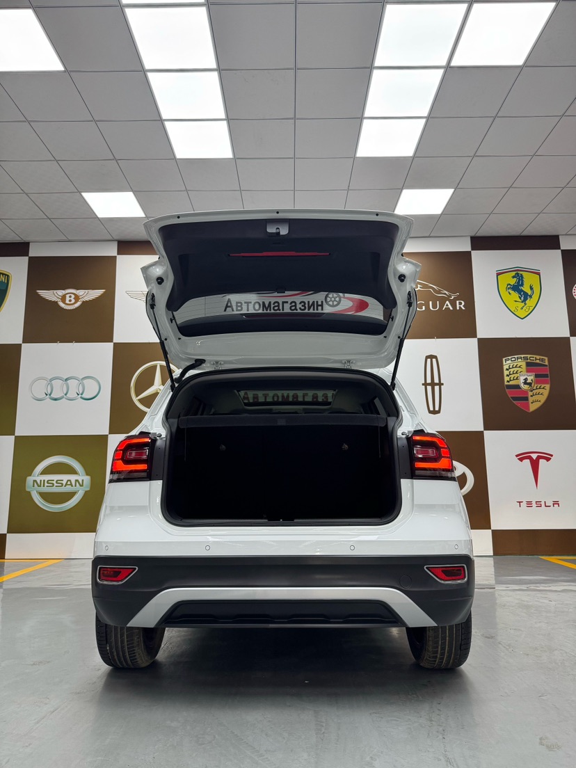 Volkswagen Tacqua 2022 car image #17
