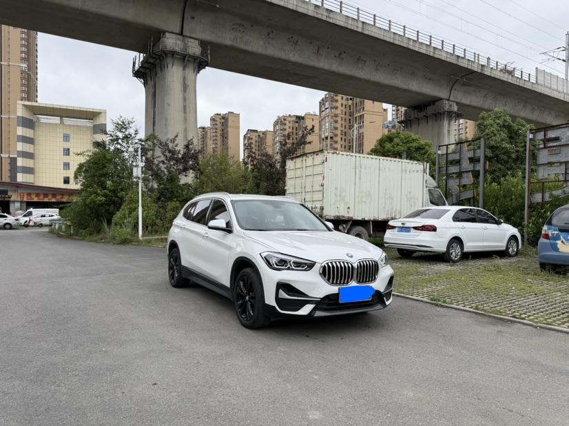BMW X1 2021 car image #3