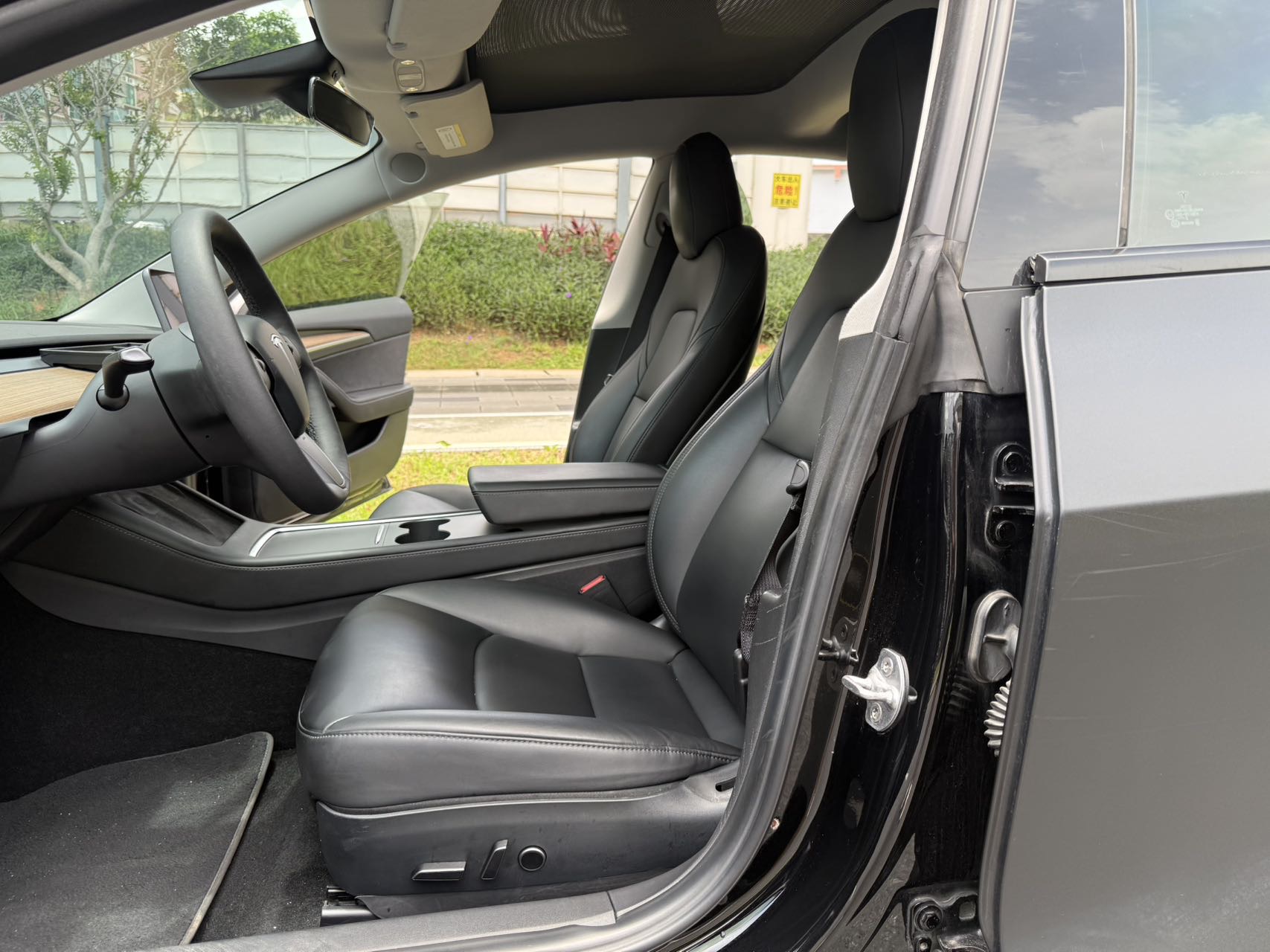 Tesla Model 3 2021 immagine di auto #8