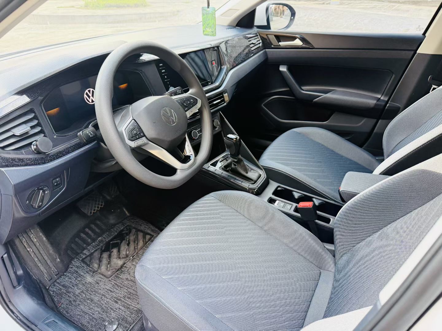 Volkswagen Lavida 2025 car image #4