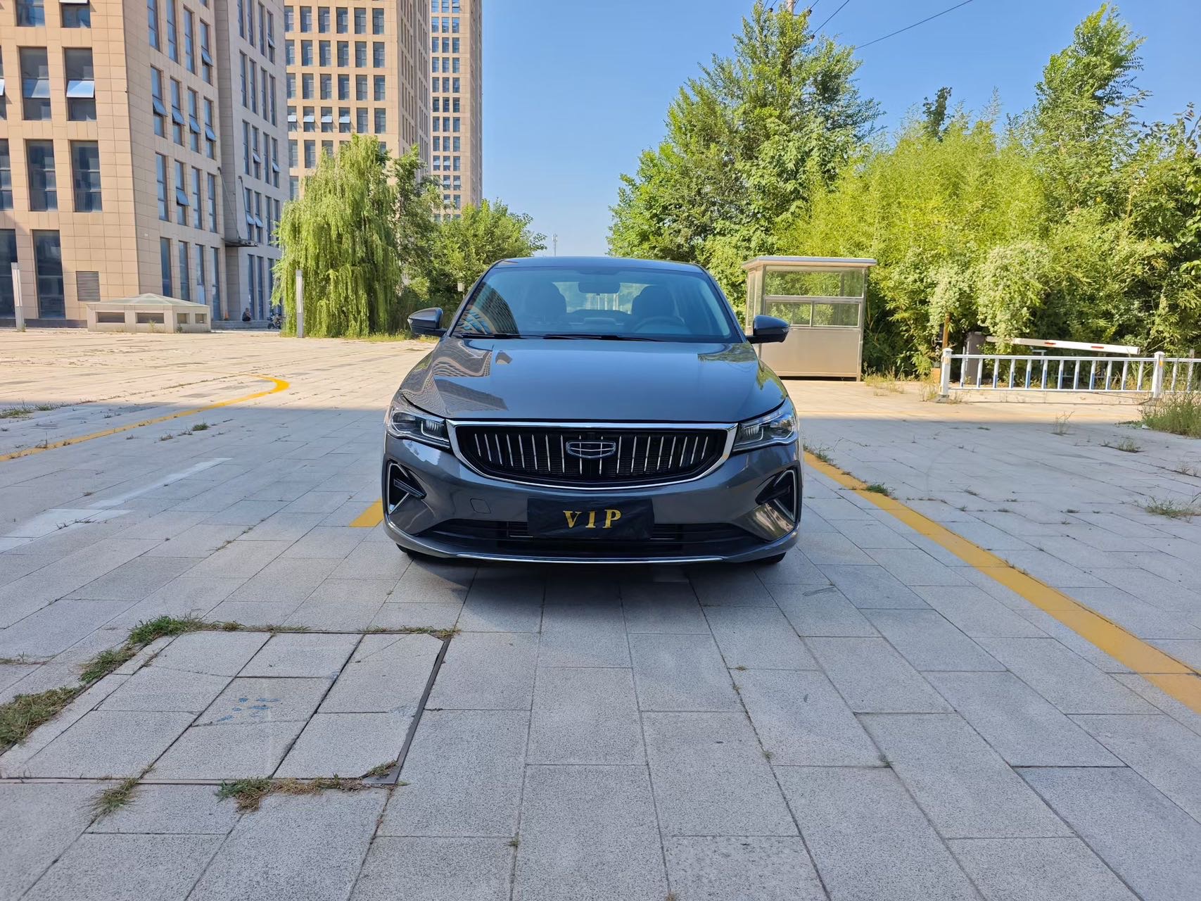 GEELY Emgrand 2023 car image #2