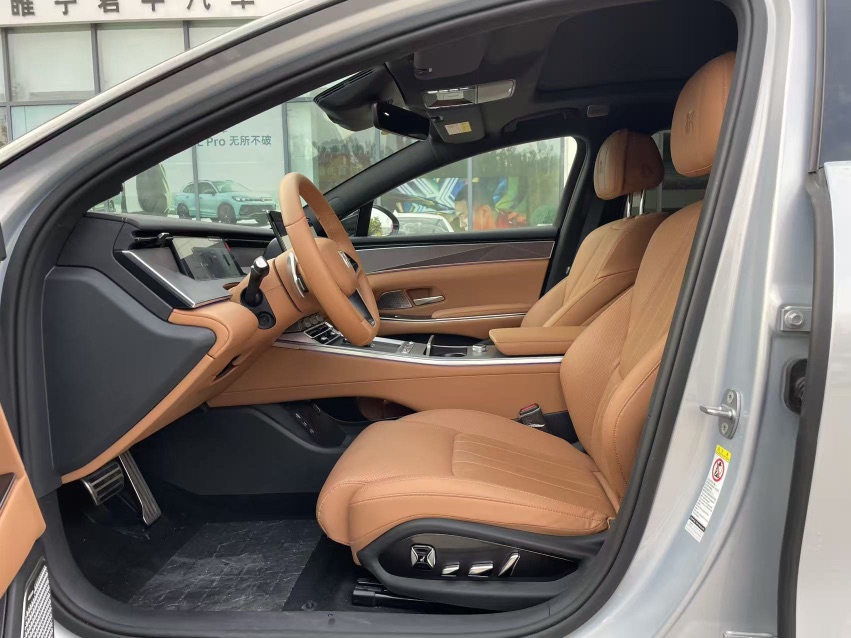BYD HanL 2025 #4 BYD HanL 2025 صورة سيارة #4