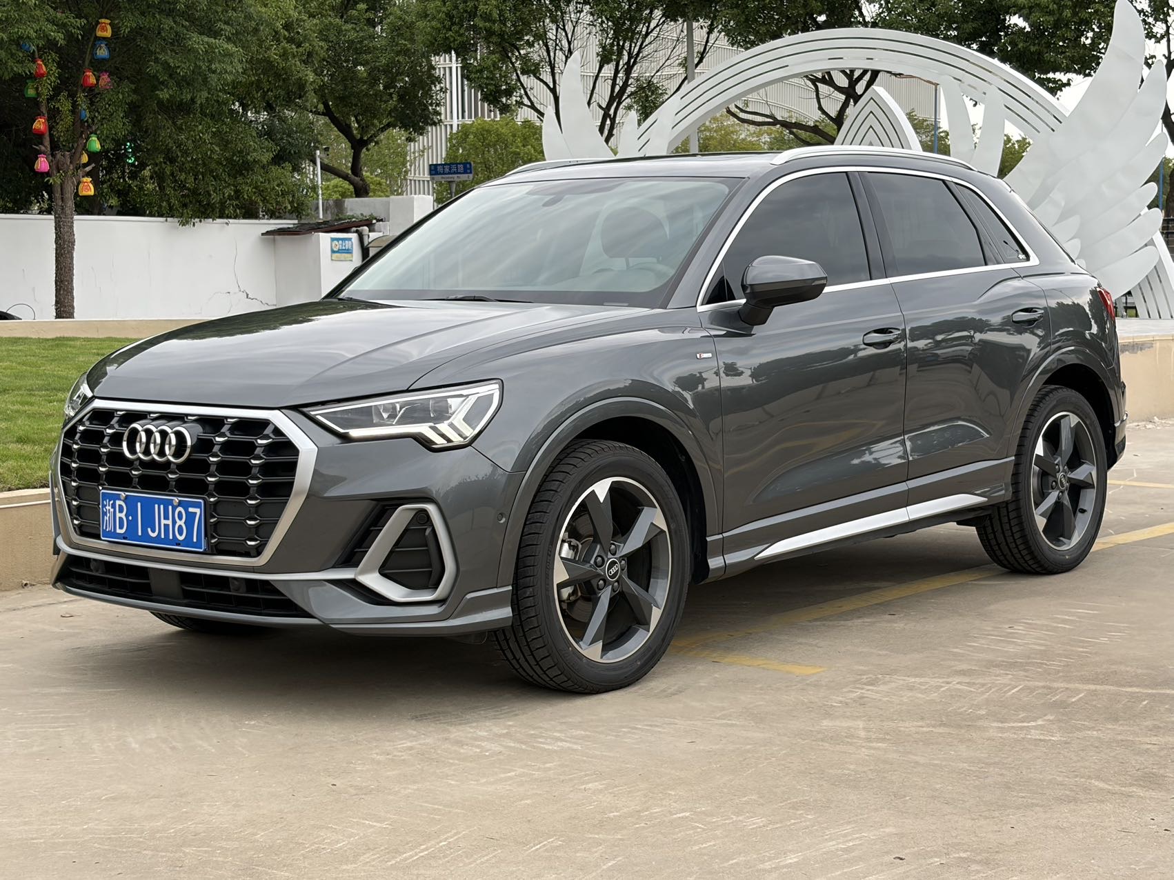Audi Q3 2022 Audi Q3 2022 car image