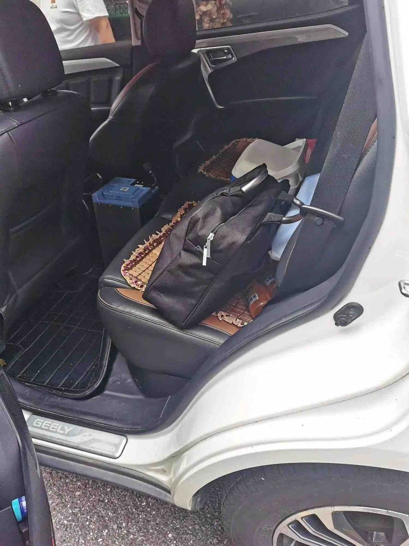 GEELY Vision X6 2018 car image #5