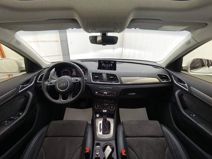 Audi Q3 2018 #12 Audi Q3 2018 car image #12