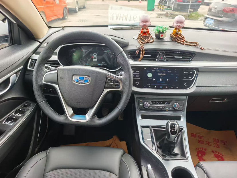 GEELY Emgrand 2019 #4 GEELY Emgrand 2019 car image #4