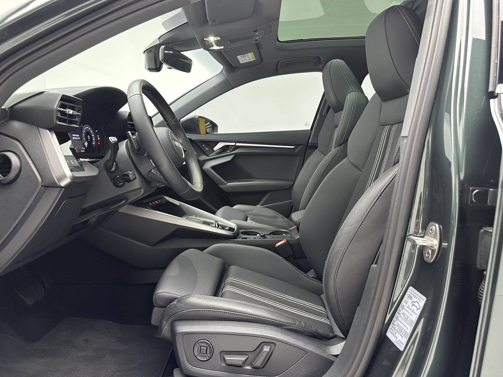 Audi A3 2023 car image #3
