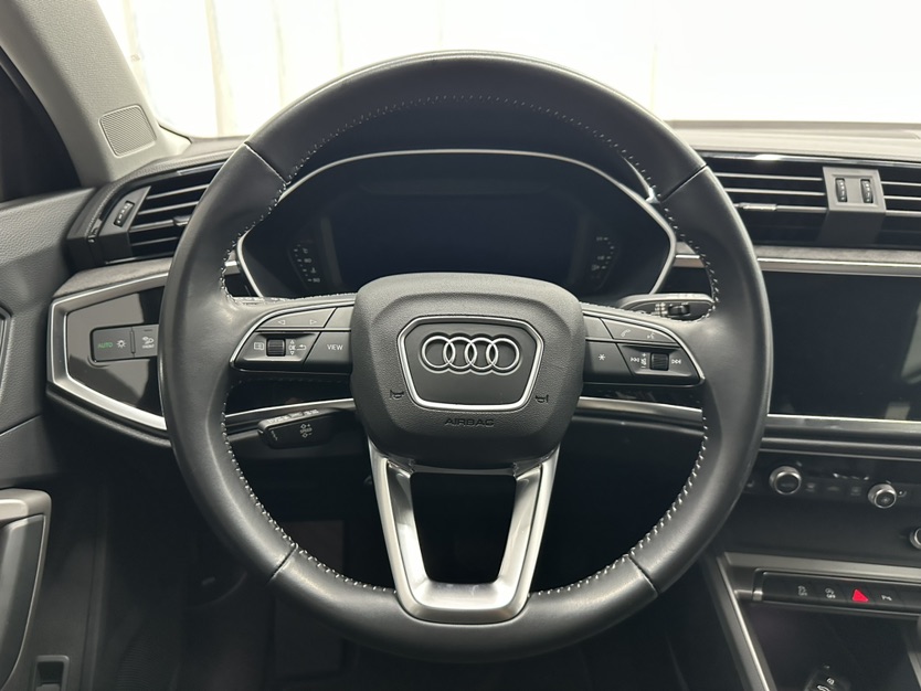 Audi Q3 2022 #10 Audi Q3 2022 car image #10