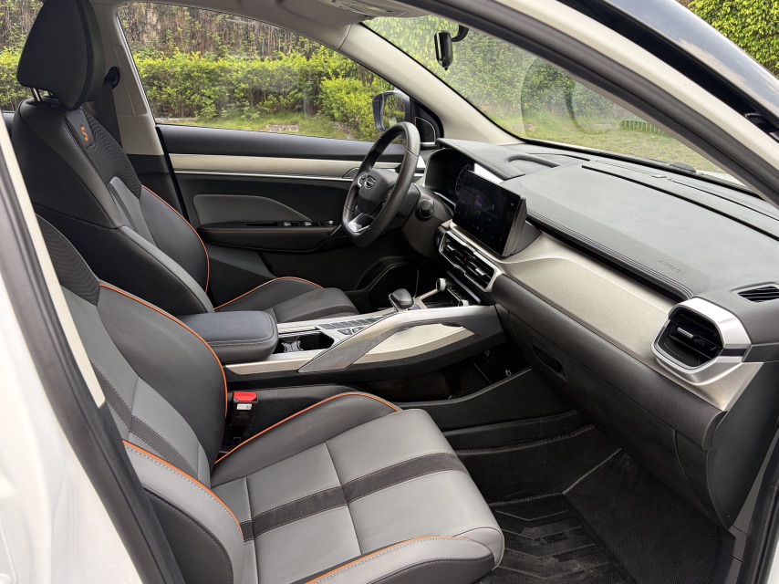 GEELY Coolray 2024 car image #6