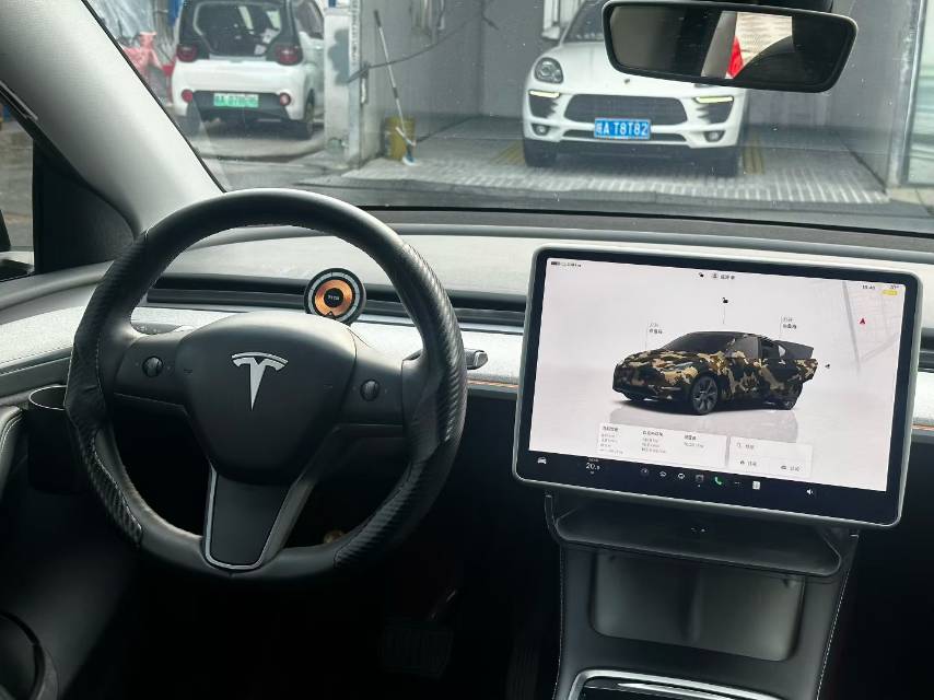 Tesla Model Y 2023 #7 Tesla Model Y 2023 car image #7