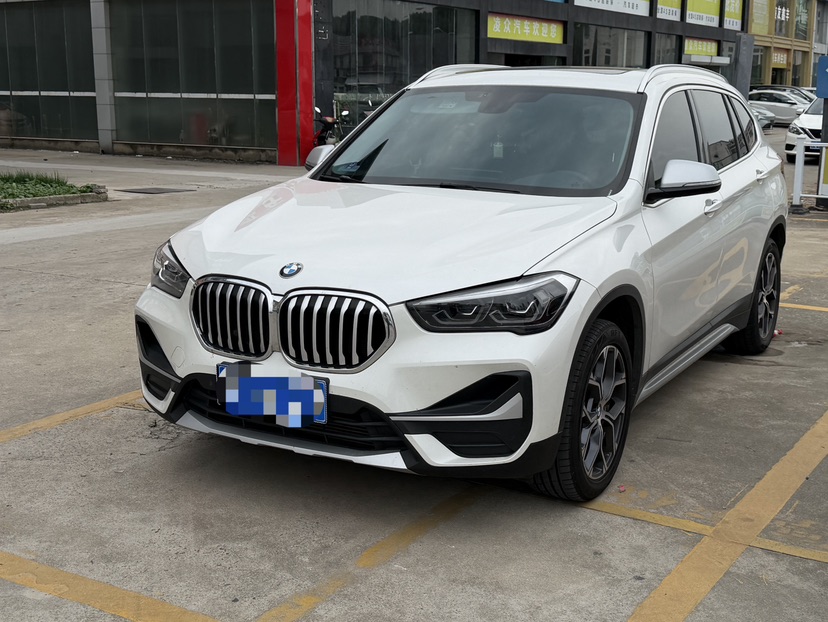 BMW X1 2023 car image 
