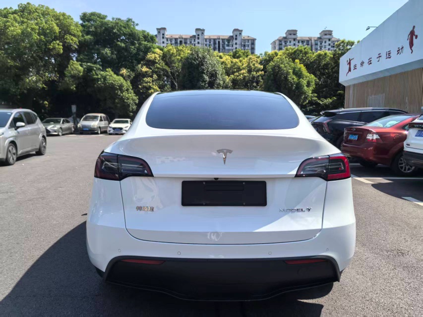 Tesla Model Y 2023 #8 Tesla Model Y 2023 immagine di auto #8