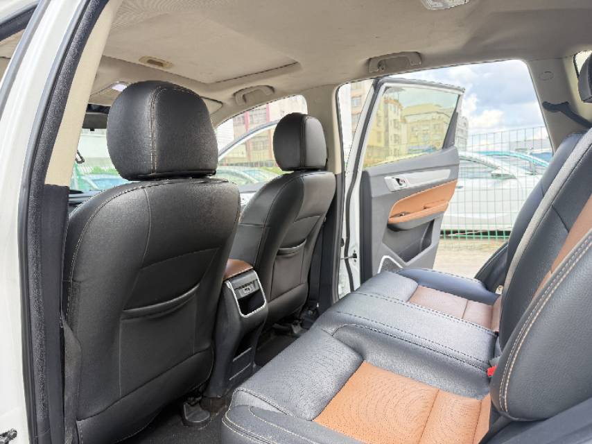 GEELY Vision X6 2019 car image #8