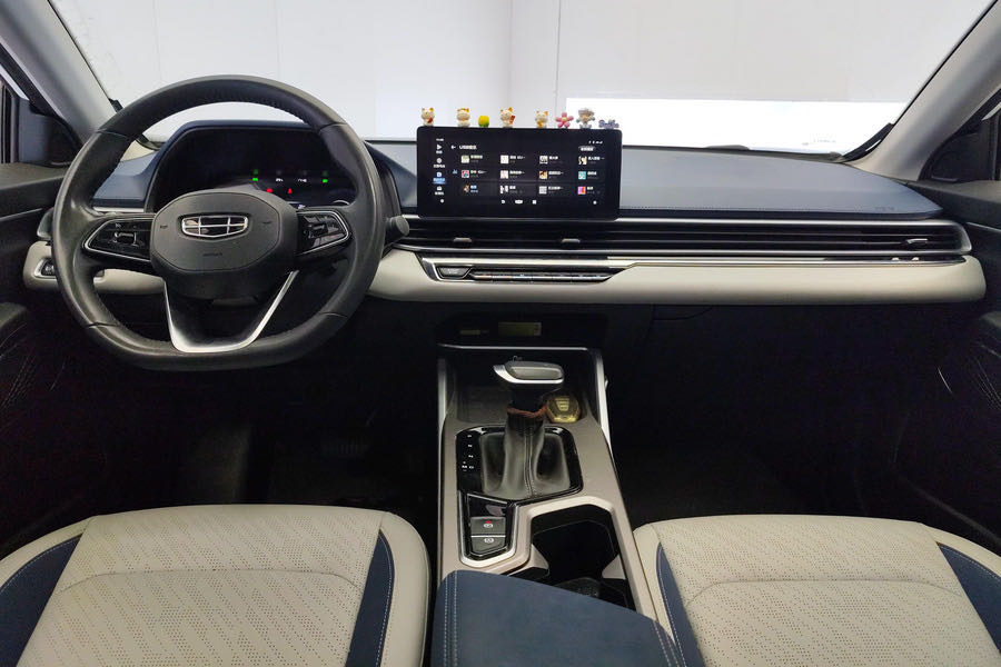 GEELY Emgrand 2022 #3 GEELY Emgrand 2022 car image #3