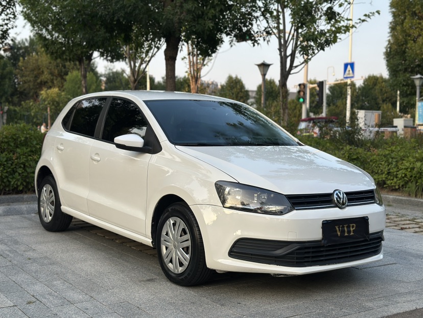 Volkswagen Polo 2018 car image #3