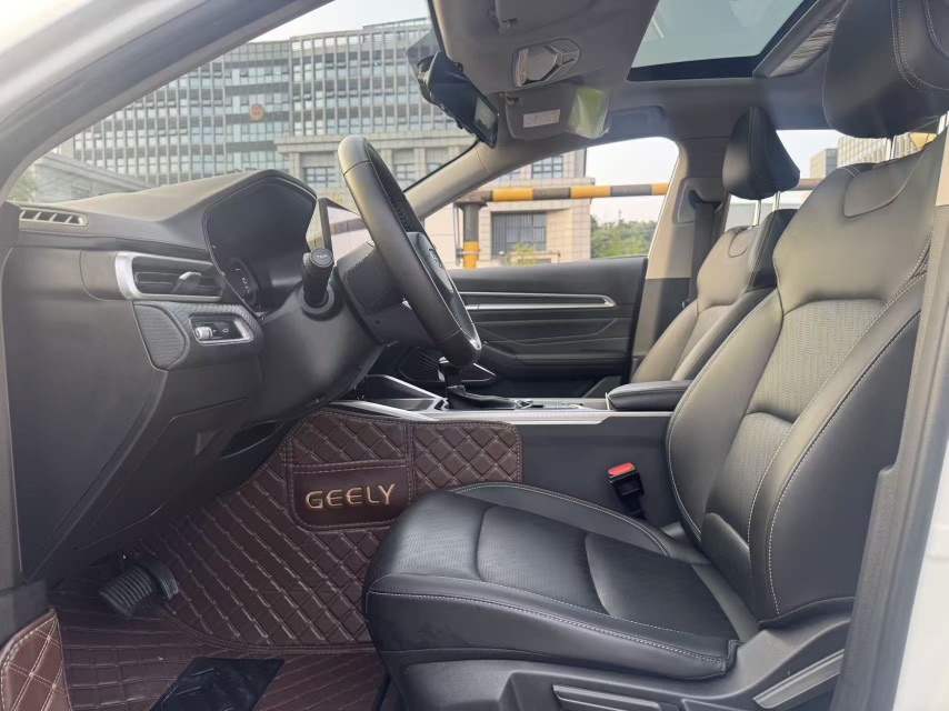 GEELY Emgrand 2024 car image #7