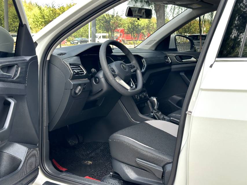 Volkswagen Tacqua 2020 car image #4