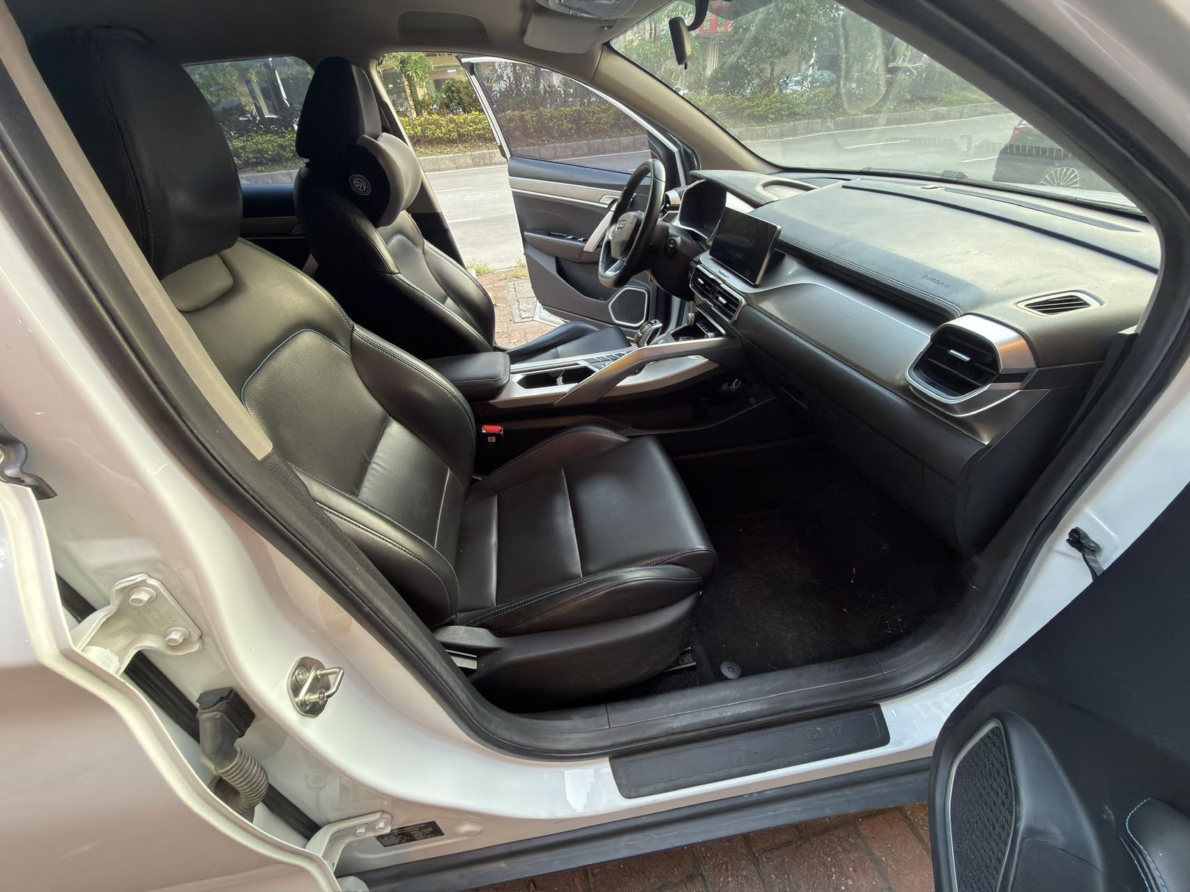 GEELY Coolray New Energy 2020 #7 GEELY Coolray New Energy 2020 car image #7