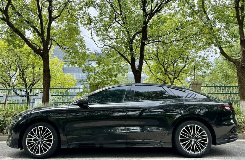 BYD Han 2024 #3 BYD Han 2024 car image #3
