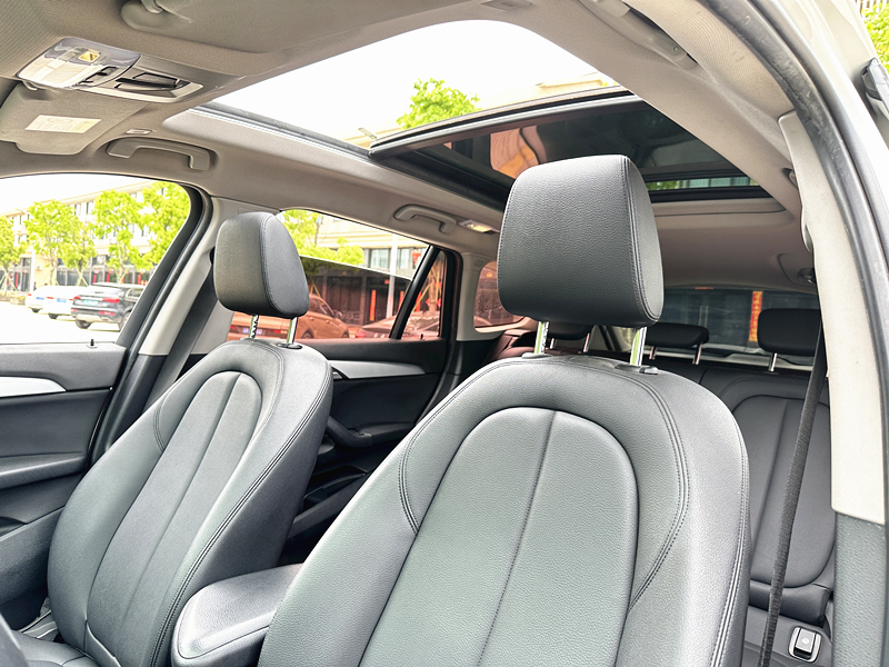 BMW X1 2019 car image #9