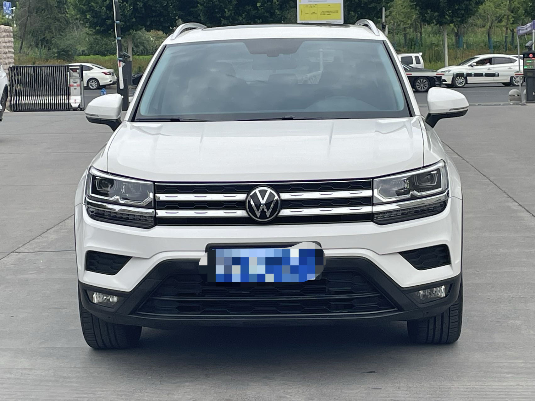 Volkswagen Tharu 2022 car image #2