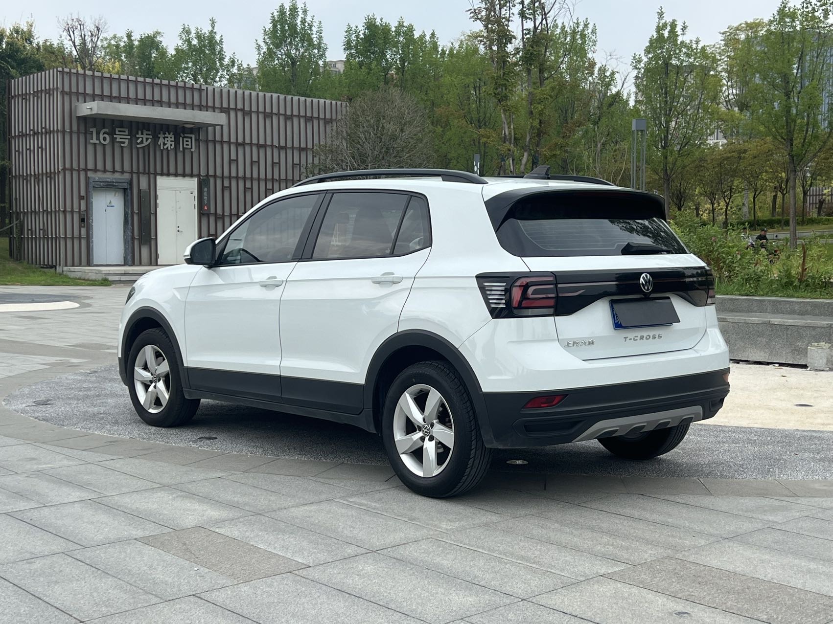 Volkswagen T-Cross 2023 immagine di auto #6