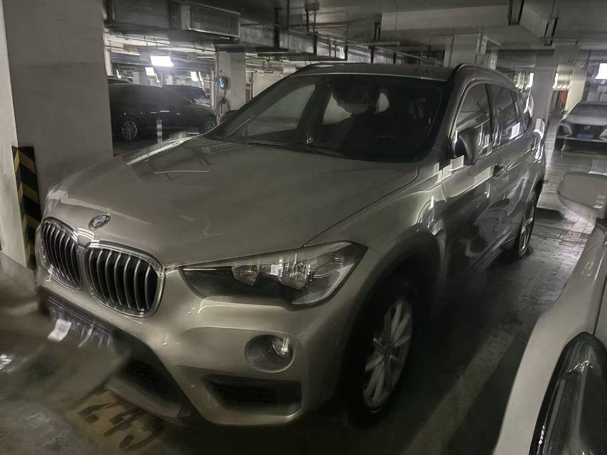 BMW X1 2016 BMW X1 2016 car image