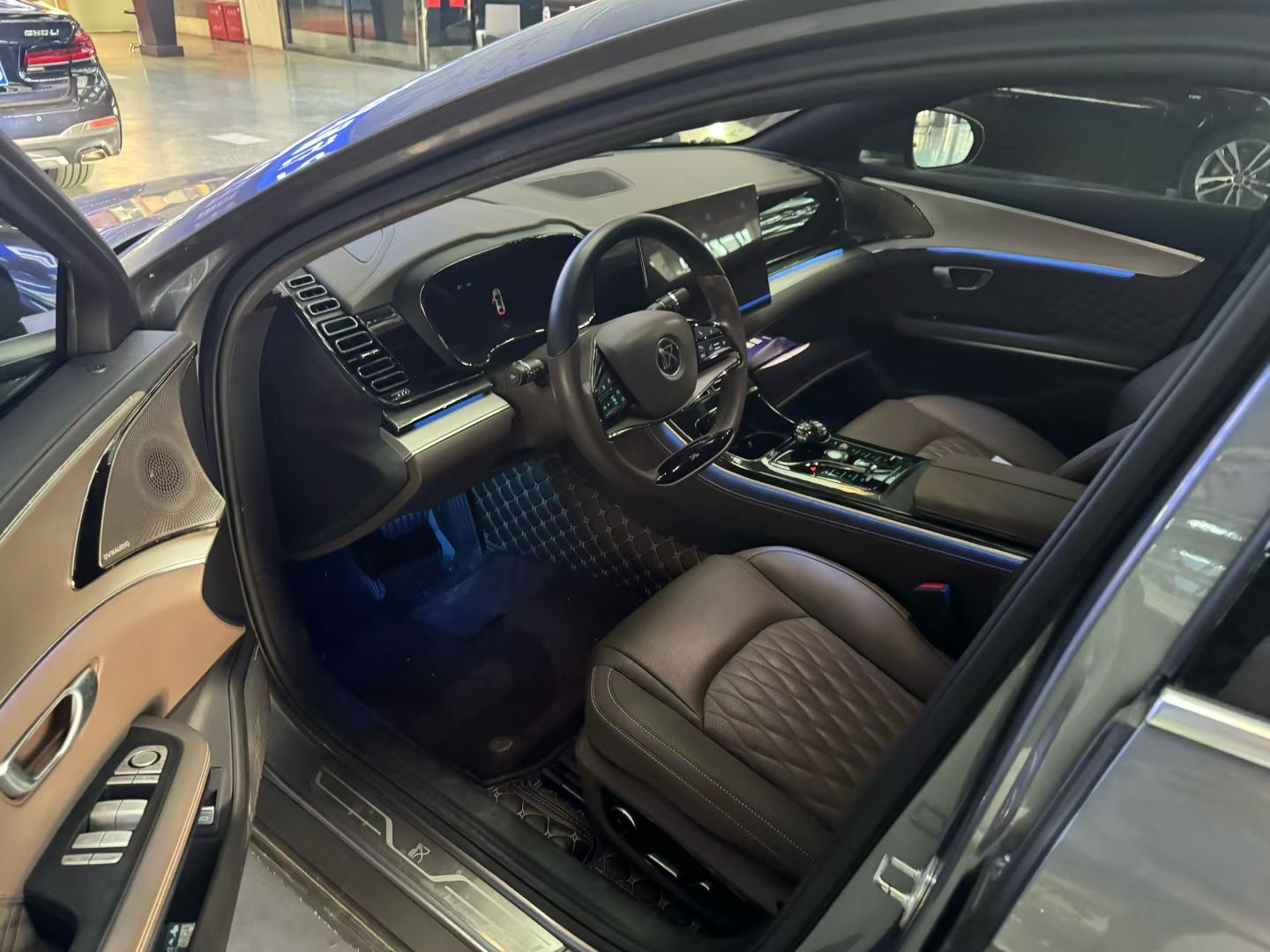 BYD Han 2023 car image #2