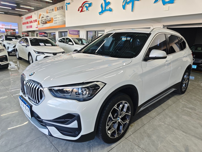 BMW X1 2023 BMW X1 2023 car image
