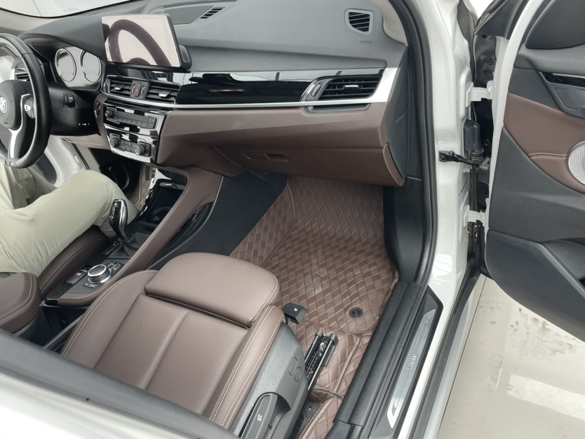 BMW X1 2023 car image #5