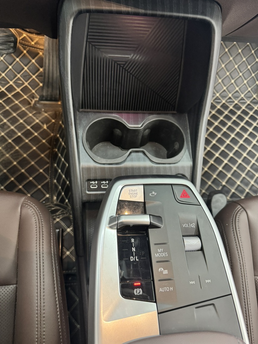 BMW X1 2024 car image #9