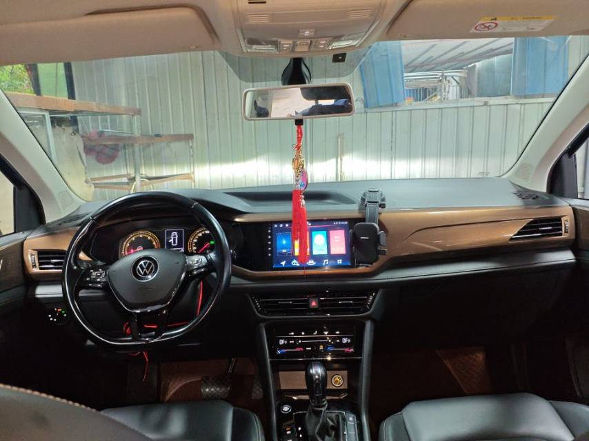 Volkswagen Tharu 2022 car image #3