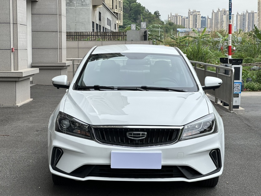 GEELY Emgrand 2022 car image #2