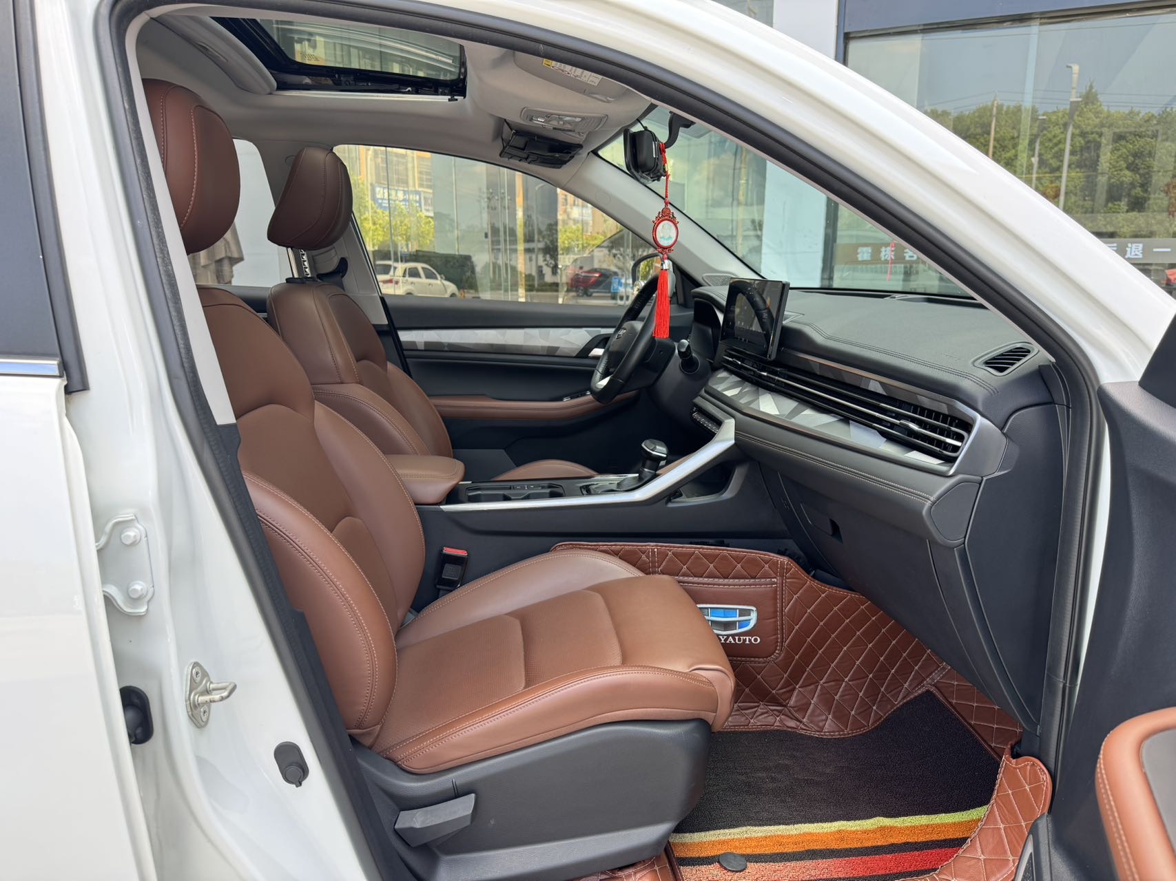 GEELY Vision X6 2022 car image #9