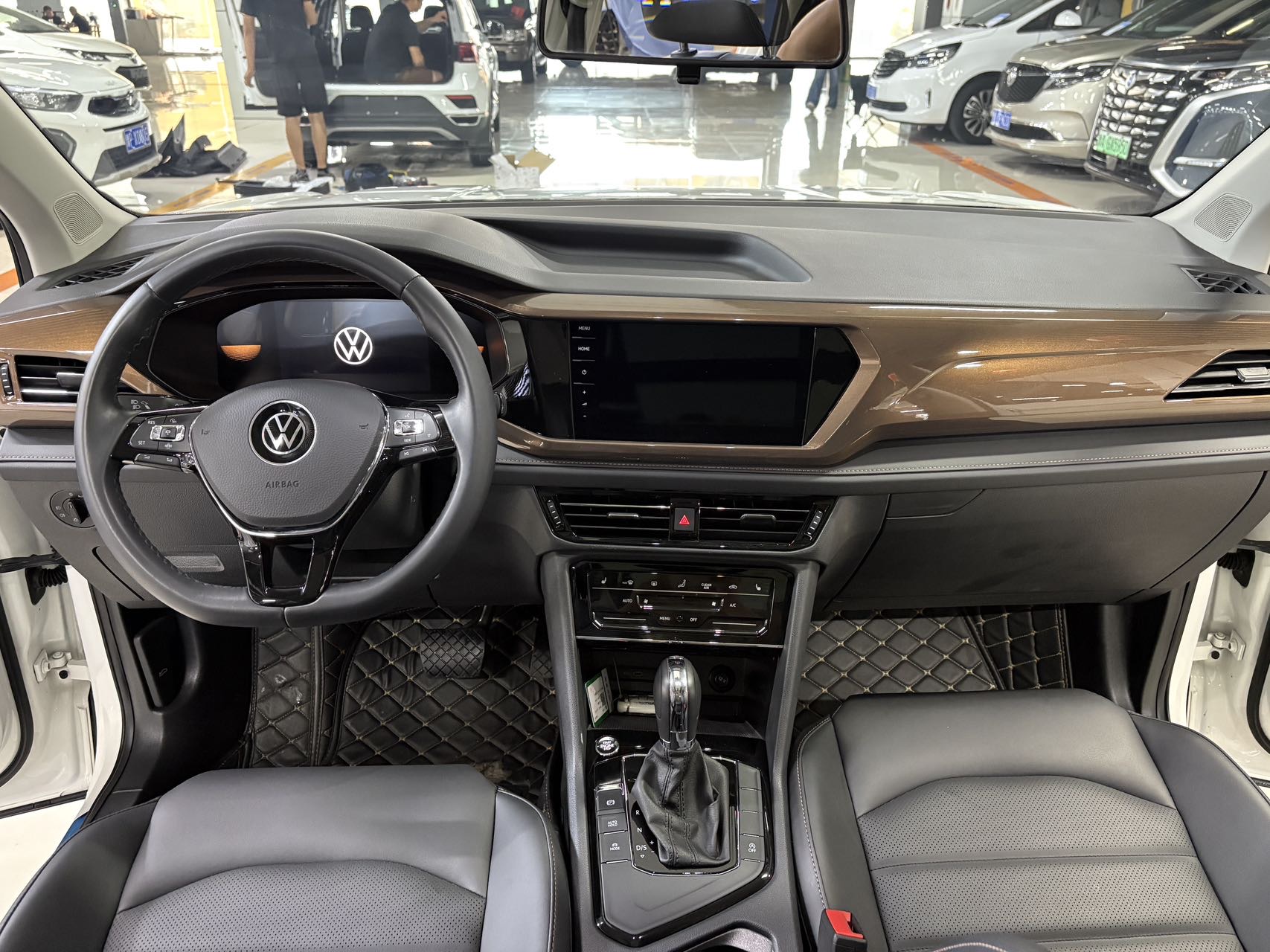 Volkswagen Tharu 2022 #6 Volkswagen Tharu 2022 car image #6