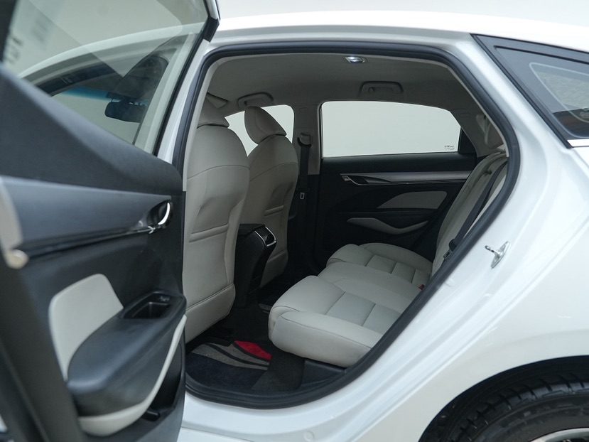 GEELY Binray 2018 car image #6