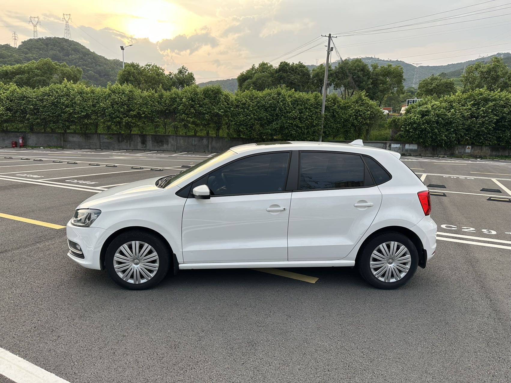 Volkswagen Polo 2017 #5 Volkswagen Polo 2017 car image #5