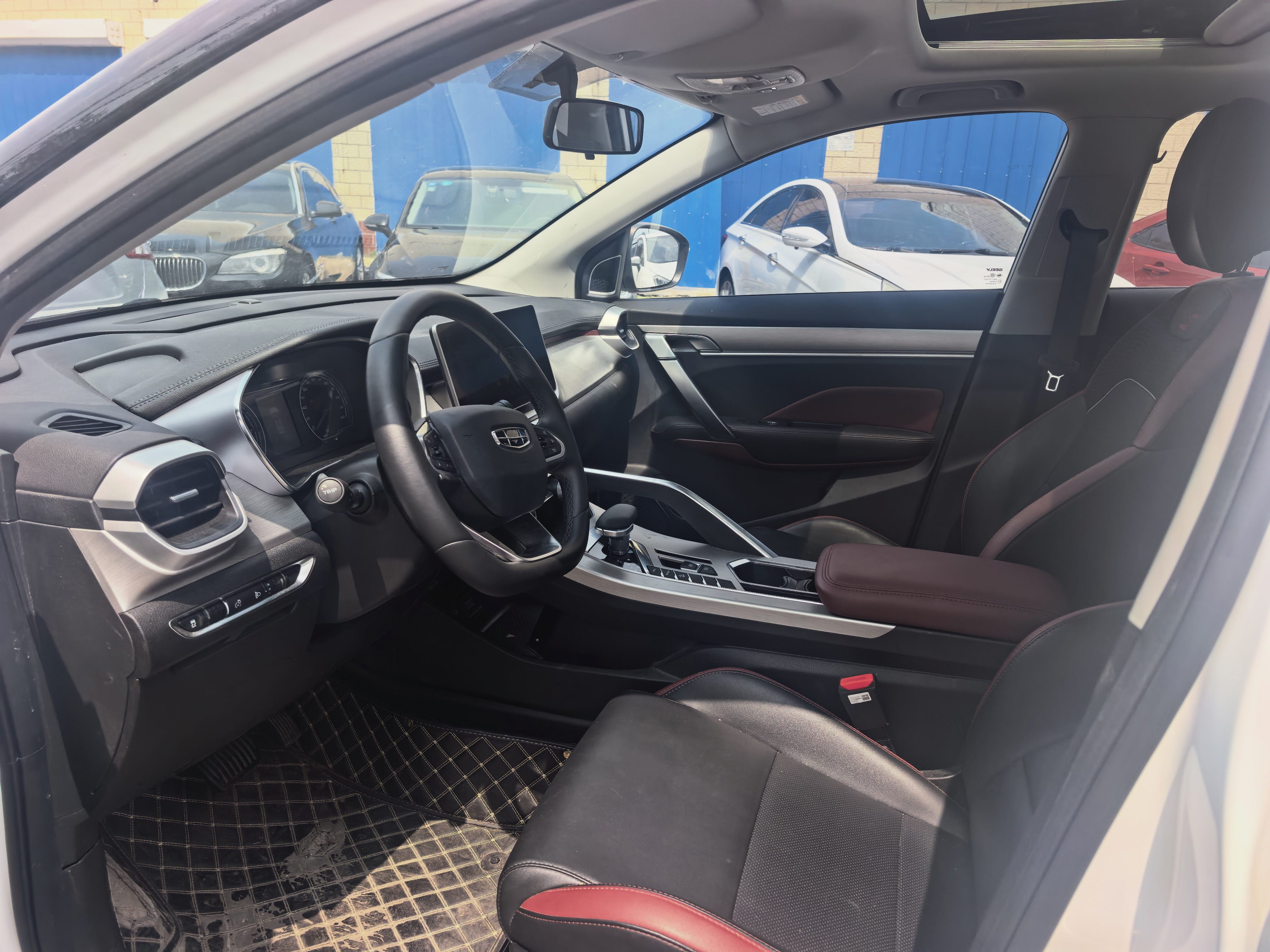 GEELY Coolray 2022 #3 GEELY Coolray 2022 car image #3