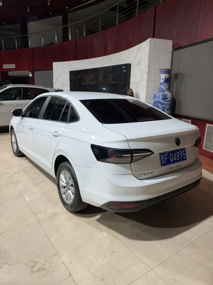 Volkswagen Lavida 2024 صورة سيارة #5