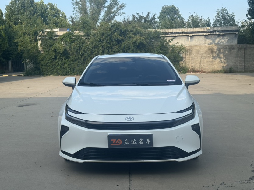 2026 immagine di auto #2
