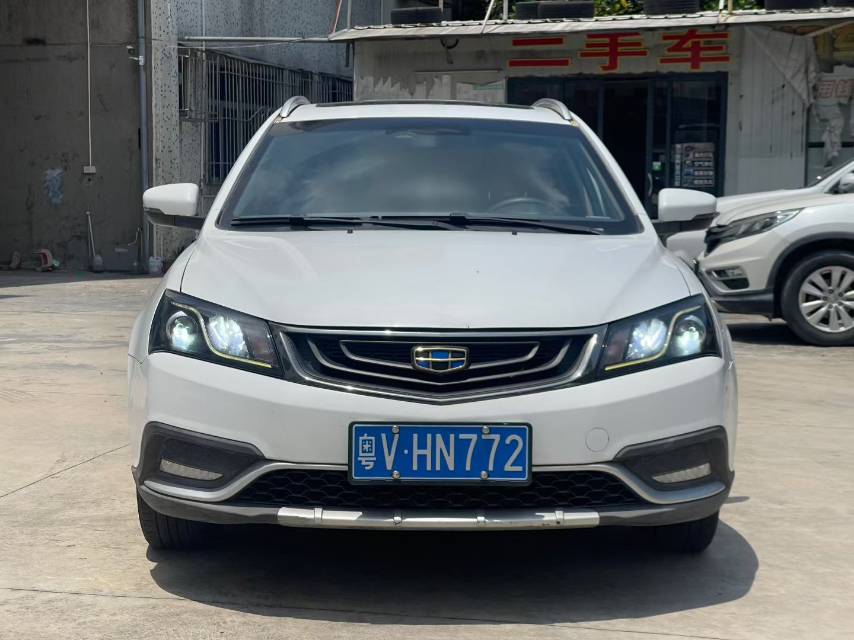 GEELY Emgrand 2016 car image #2