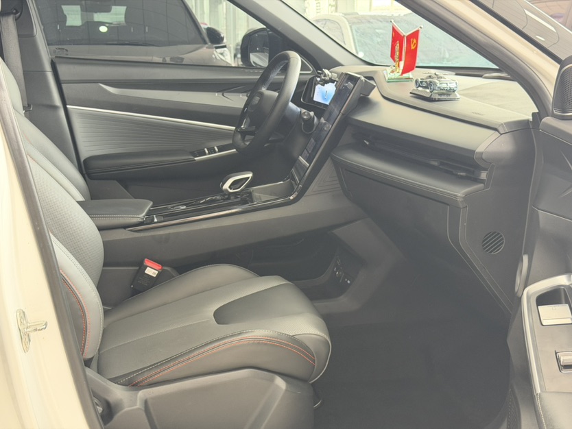 GEELY Boyue 2023 #8 GEELY Boyue 2023 car image #8