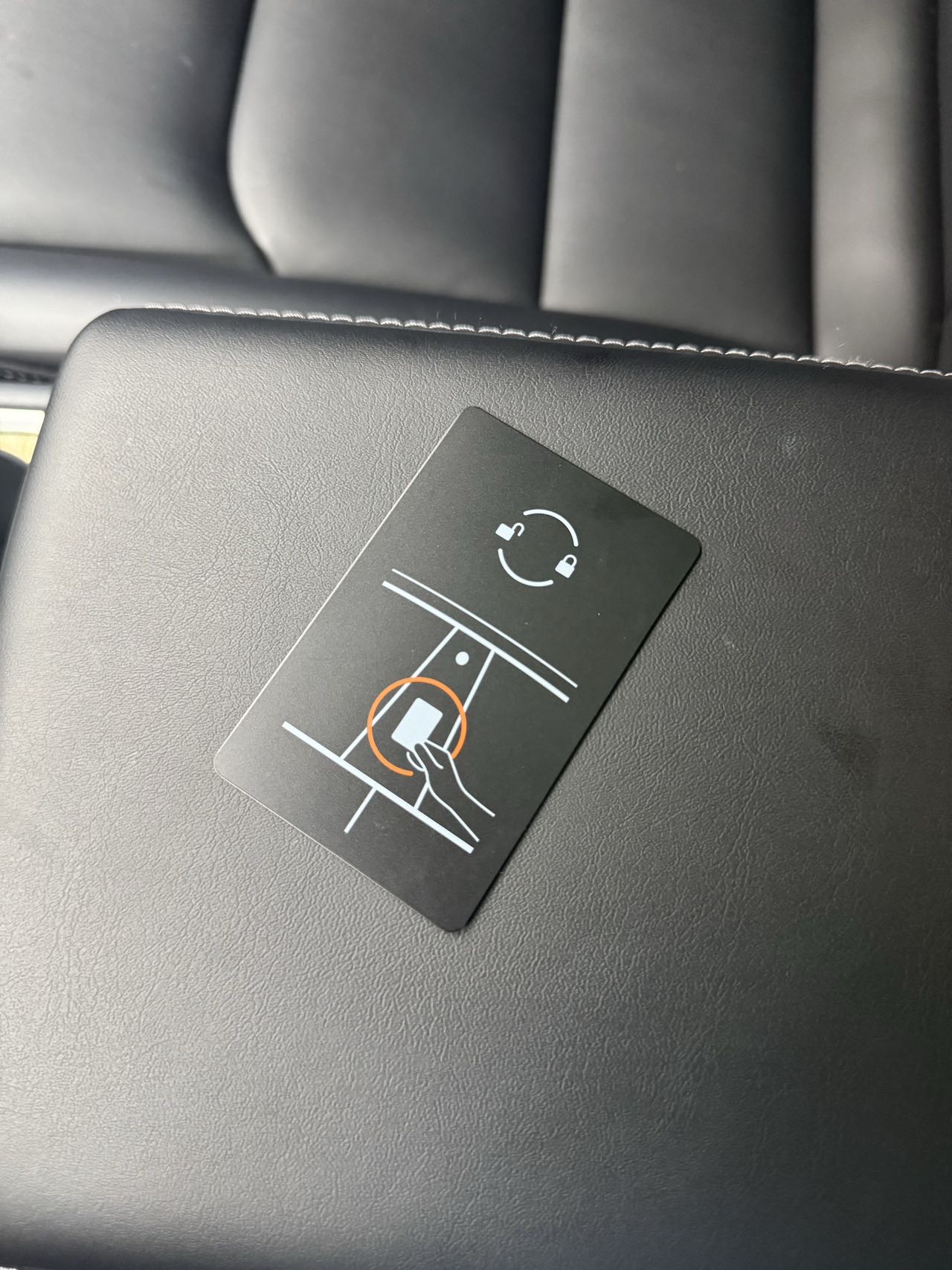 Tesla Model 3 2023 car image #15