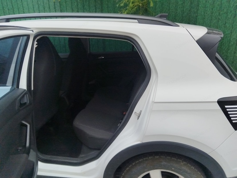 Volkswagen T-Cross 2023 car image #5