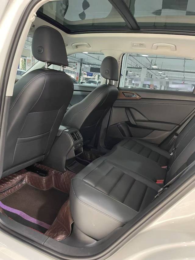 Volkswagen Tharu 2021 car image #7