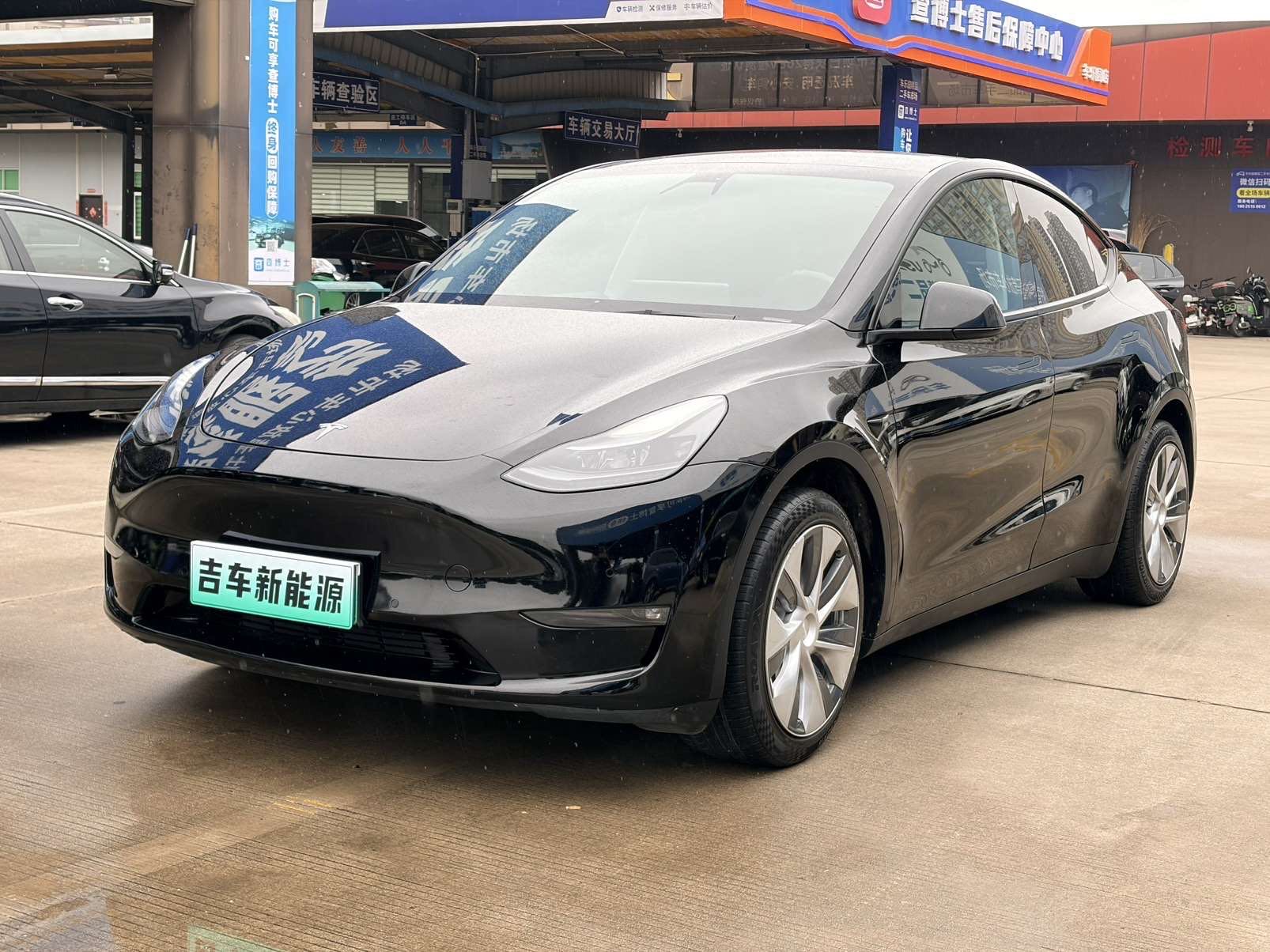 Tesla Model Y 2021 Tesla Model Y 2021 car image