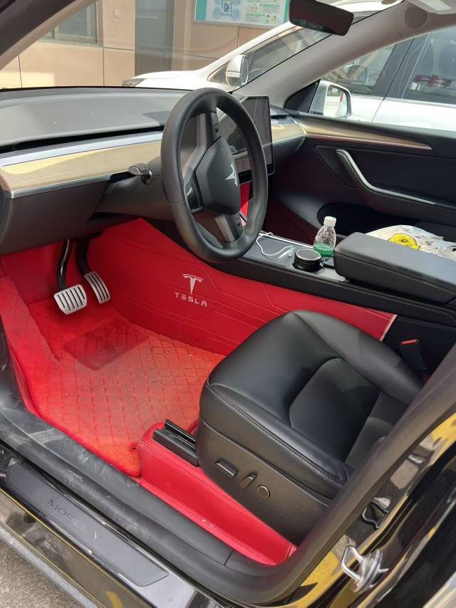 Tesla Model Y 2022 #5 Tesla Model Y 2022 car image #5