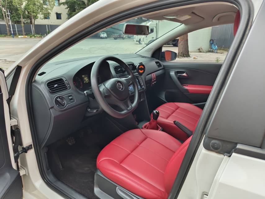 Volkswagen Polo 2015 #10 Volkswagen Polo 2015 car image #10